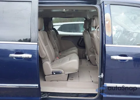 2015 Chrysler Town & Country Touring из США, поврежденный, VIN 2C4RC1BG7FR521150